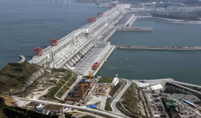 Фотография самой большой ГЭС в мире.